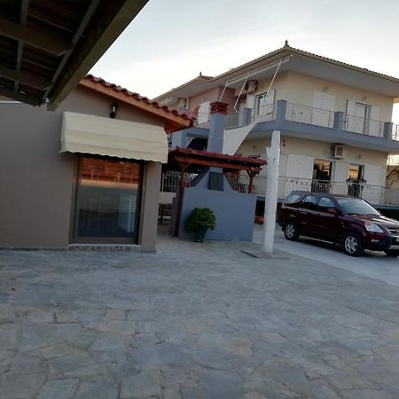 Rea'S House Vrahati Exterior foto