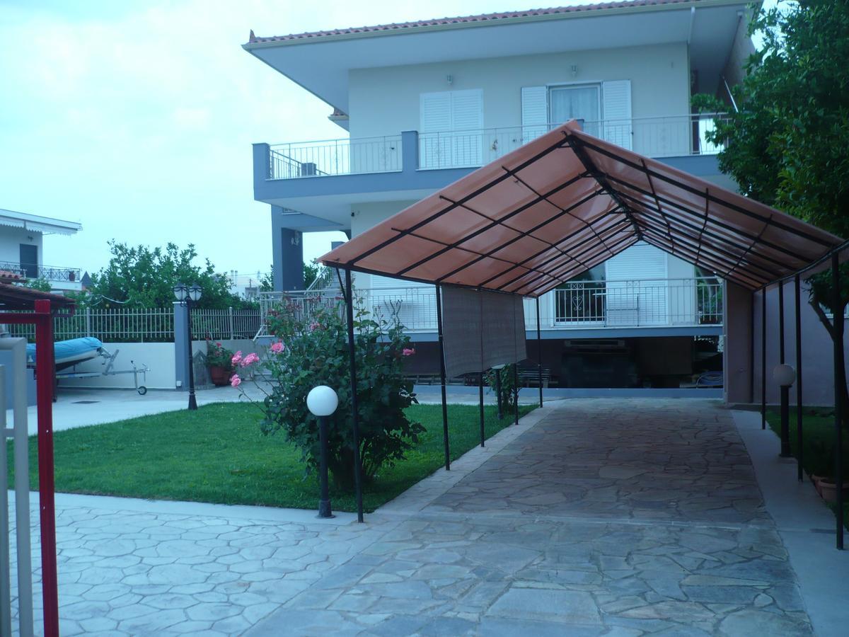 Rea'S House Vrahati Exterior foto